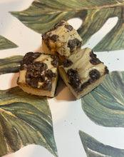 Load image into Gallery viewer, Freeze Dried Cheese Cake Bites
